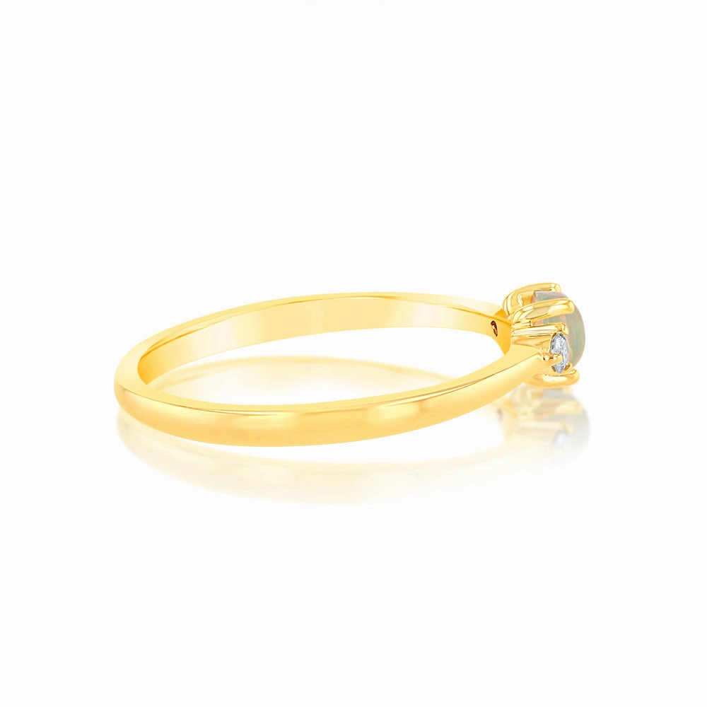 0.17 Carat Opal and Diamond Ring in 9ct Yellow Gold