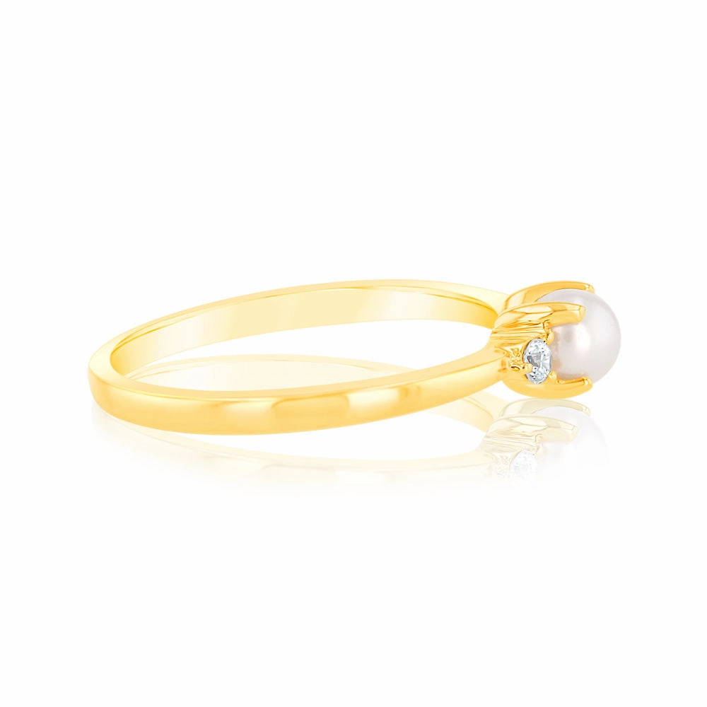 0.48 Carat Freshwater Pearl and Diamond Ring in 9ct Yellow Gold