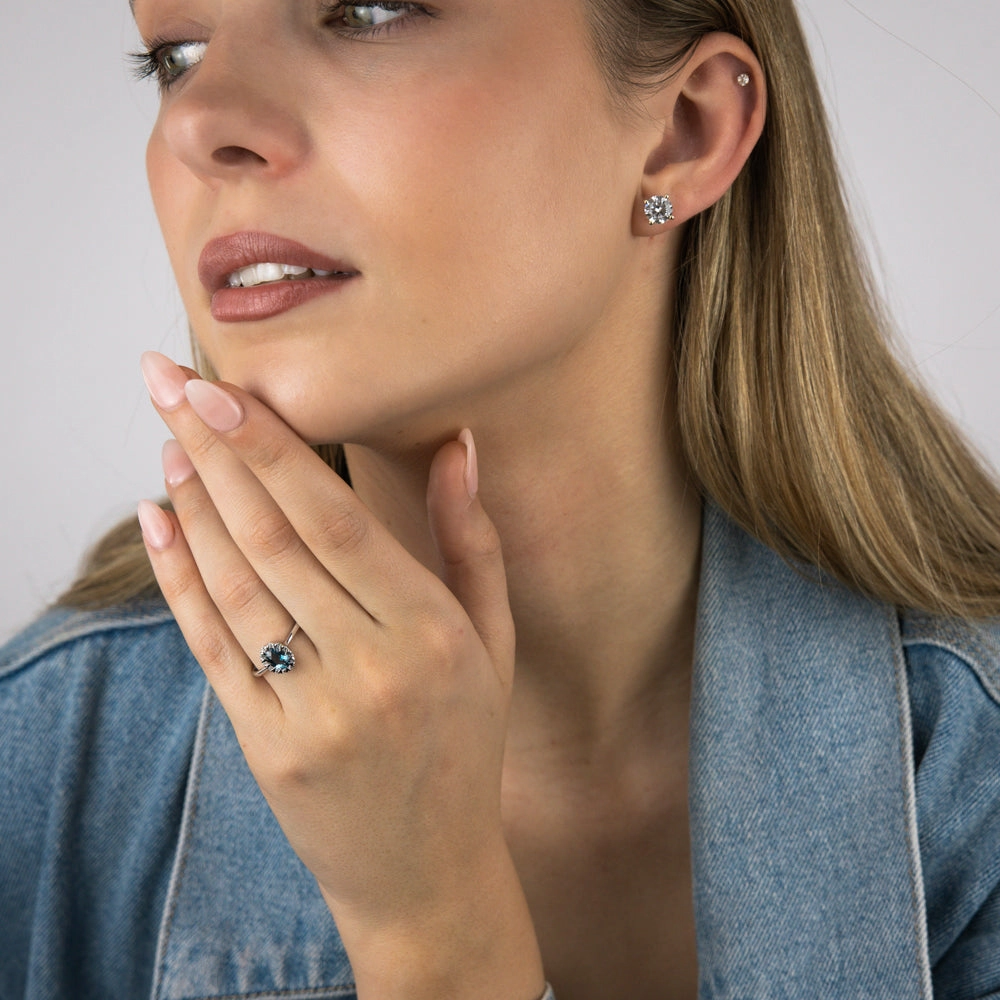 0.90 Carat London Blue Topaz and Diamond Ring in 9ct White Gold