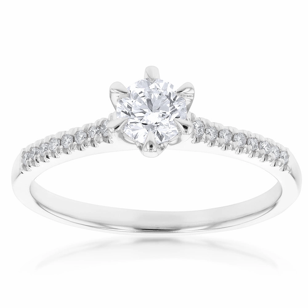18ct White Gold 0.60 Carat Solitaire with 1/2 Carat Certified Centre Diamond