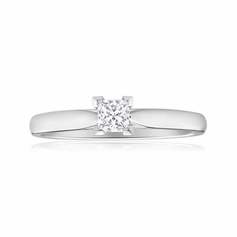 18ct White Gold Solitaire Ring With 0.2 Carat Diamond