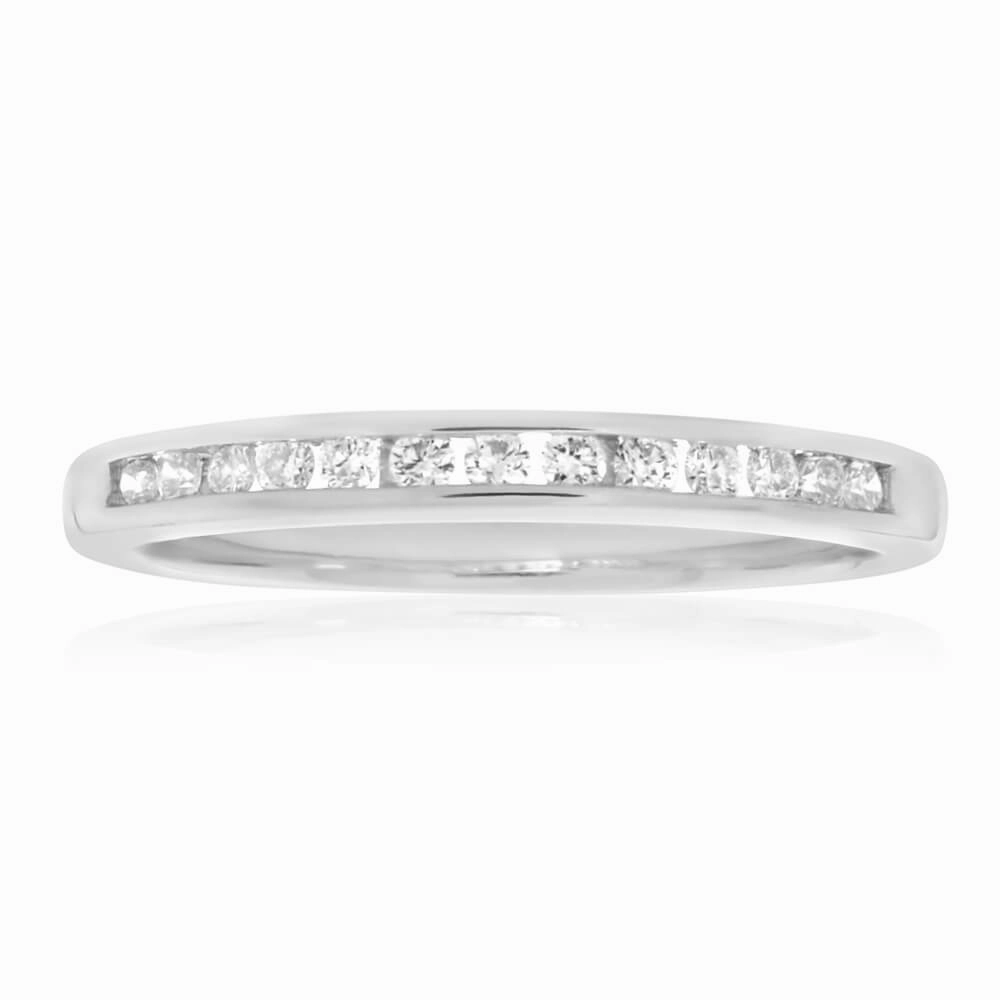 1/4 Carat Flawless Cut 18ct White Gold Diamond Ring With 13 Diamonds