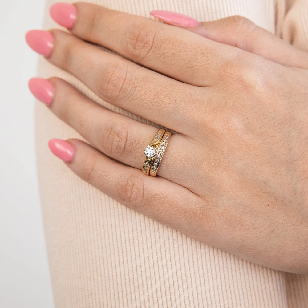 9ct Yellow Gold 2 Ring Bridal Set With 16 Diamonds Totalling 0.5 Carats