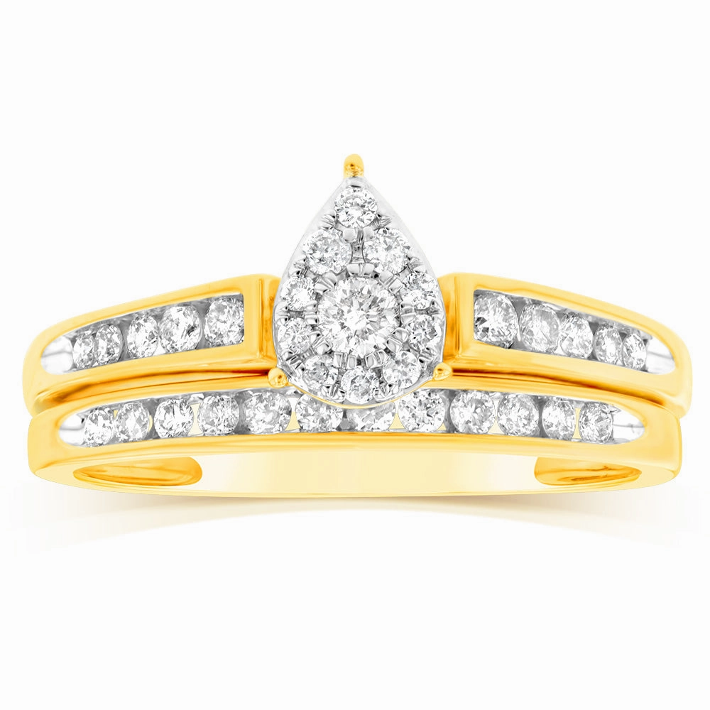 9ct Yellow Gold 2 Ring Bridal Set With 1/2 Carat of Brilliant Cut Diamonds