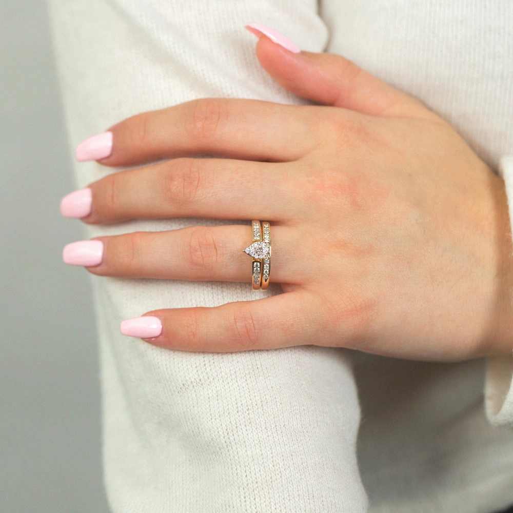 9ct Yellow Gold 2 Ring Bridal Set With 1/2 Carat of Brilliant Cut Diamonds