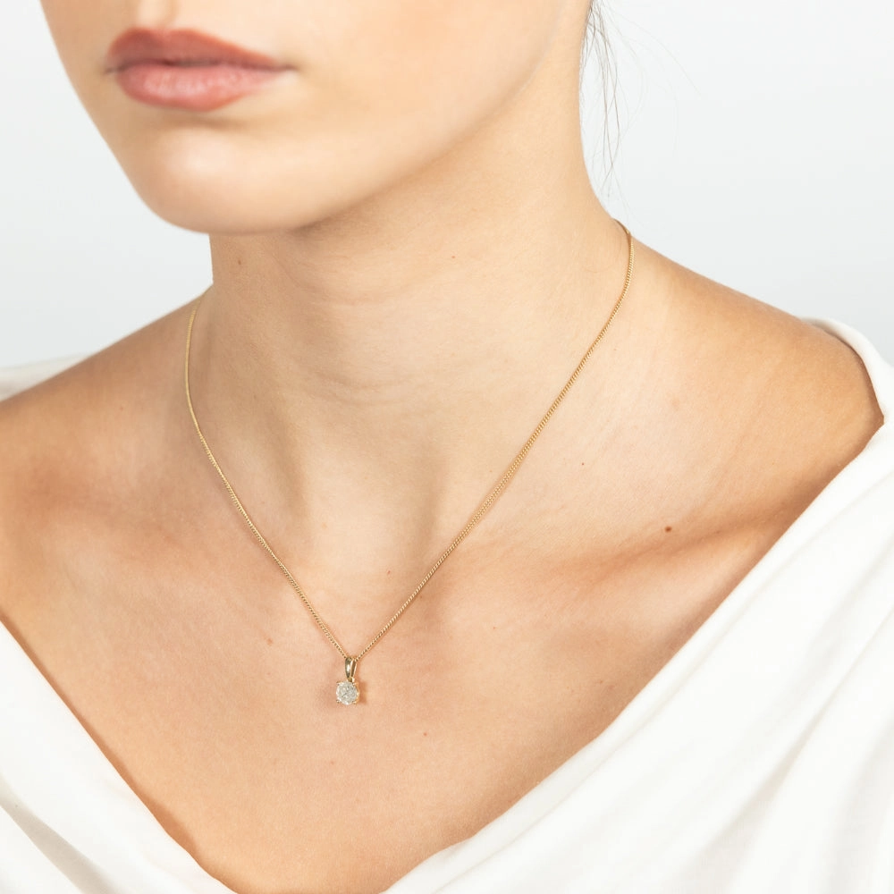 9ct Yellow Gold 3/4 Carat Diamond Pendant