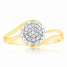 9ct Yellow Gold Diamond Ring with 19 Brilliant Cut Diamonds