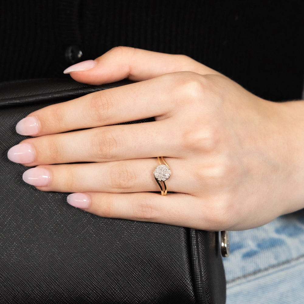 9ct Yellow Gold Diamond Ring with 19 Brilliant Cut Diamonds