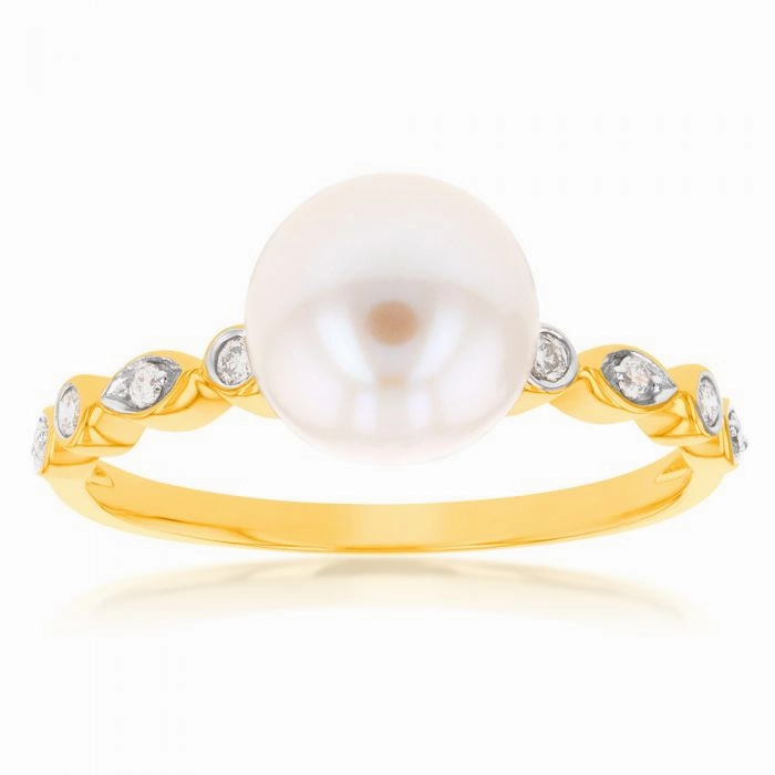 9ct Yellow Gold Freshwater Pearl and Diamond Ring