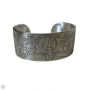 Bracelet Bangle By Clothes Mentor, Size: 1