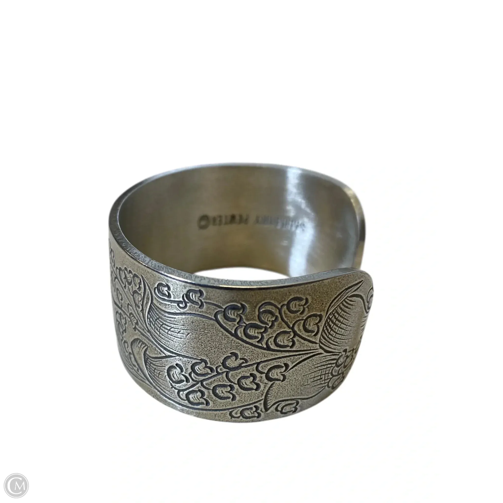 Bracelet Bangle By Clothes Mentor, Size: 1