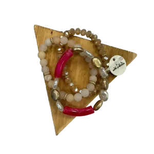 Bracelet Beaded By Clothes Mentor  Size: 03 Piece Set
