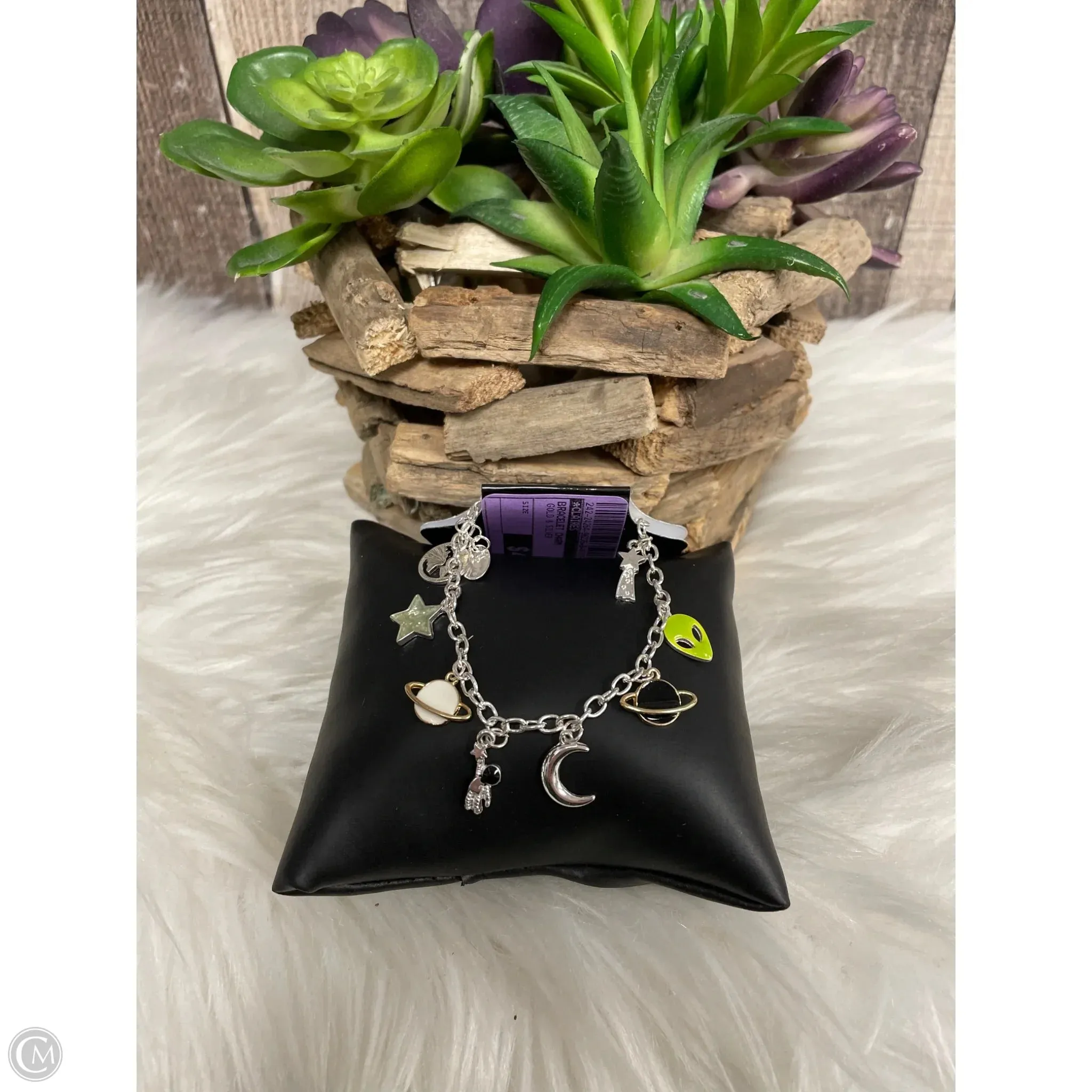 Bracelet Charm By Claires