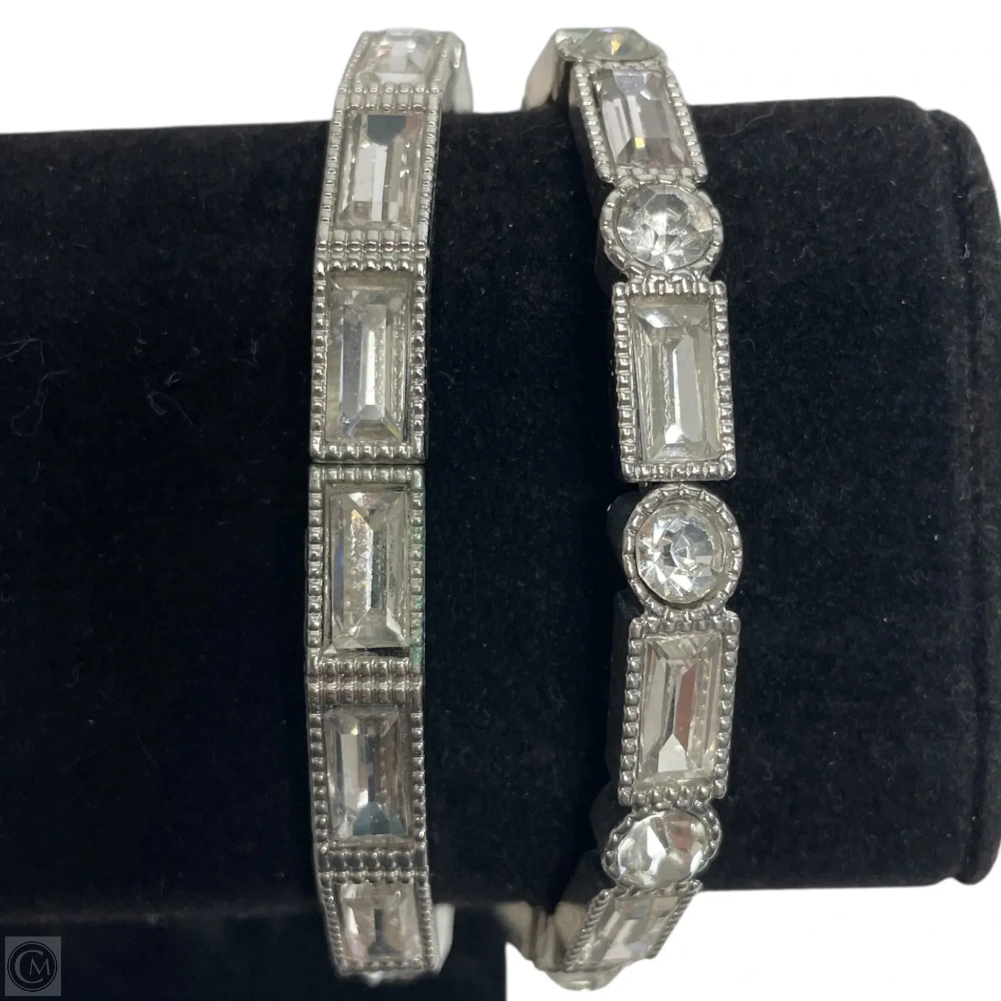 Bracelet Set By Clothes Mentor, Size: 02 Piece Set
