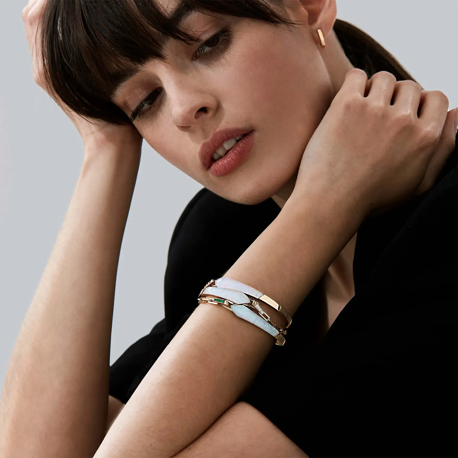 Crystal Haze Shard Slimline Linked Bracelet in White Opalescent with Emeralds
