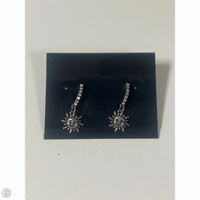 Earrings Dangle/drop By Clothes Mentor