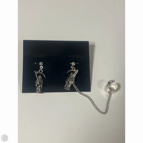 Earrings Dangle/drop By Clothes Mentor