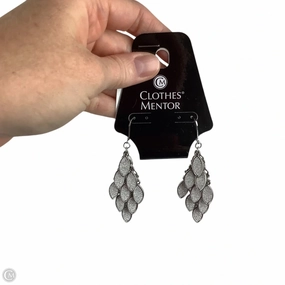 Earrings Dangle/drop By Clothes Mentor
