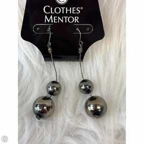 Earrings Dangle/drop By Clothes Mentor