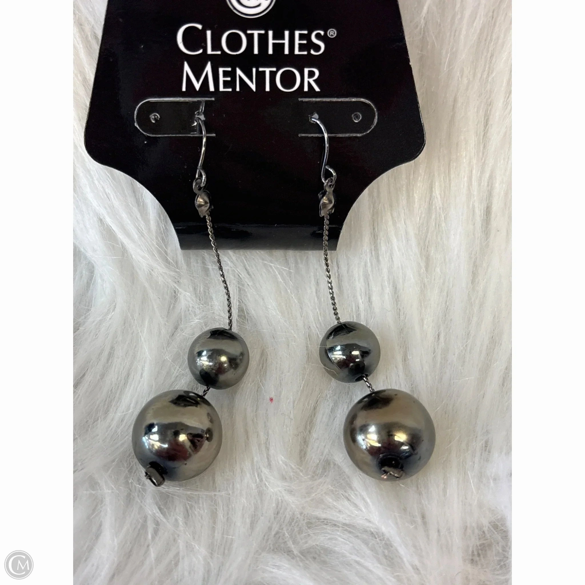 Earrings Dangle/drop By Clothes Mentor