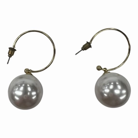 Earrings Dangle/Drop By Plunder In Gold & White