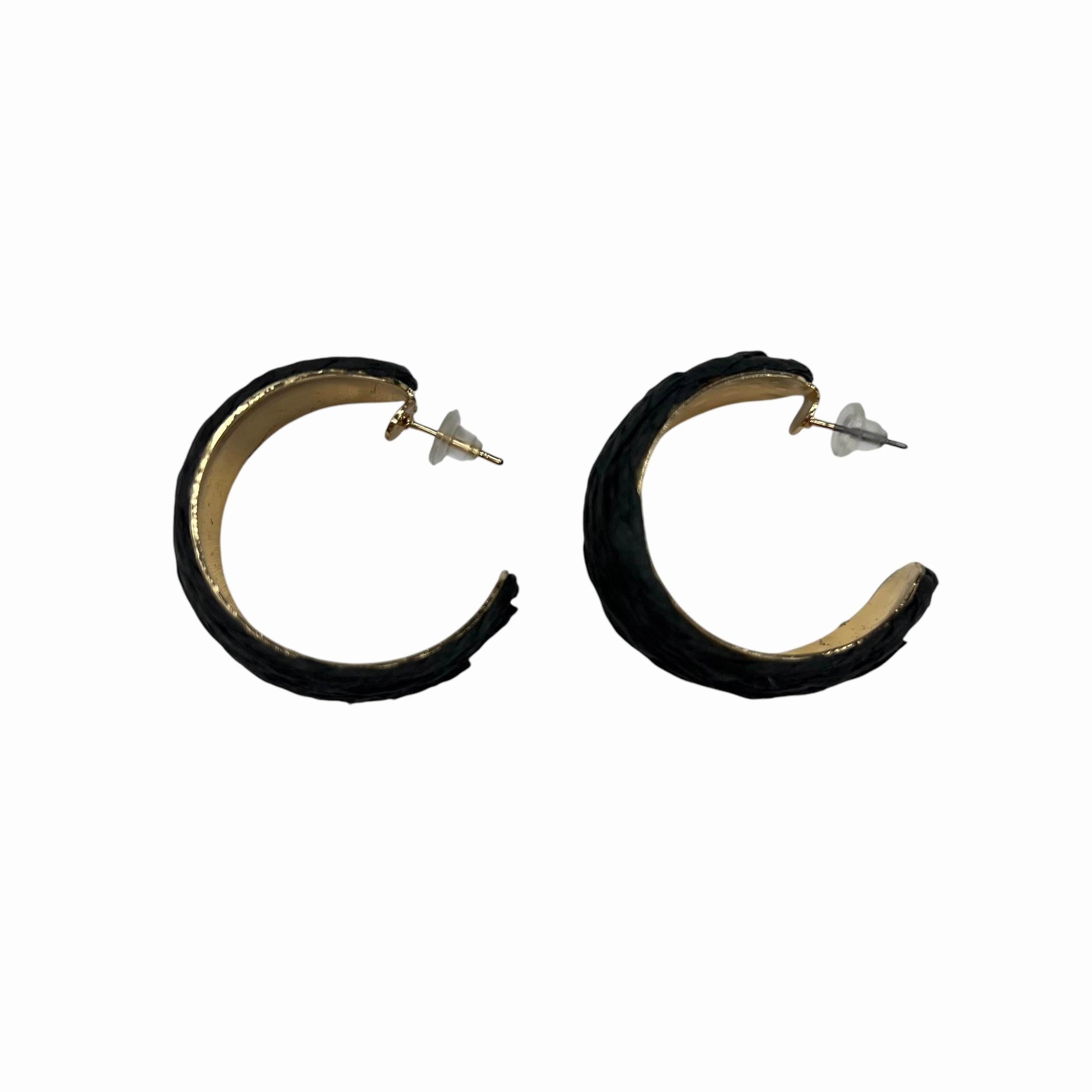 Earrings Hoop By Clothes Mentor In Black