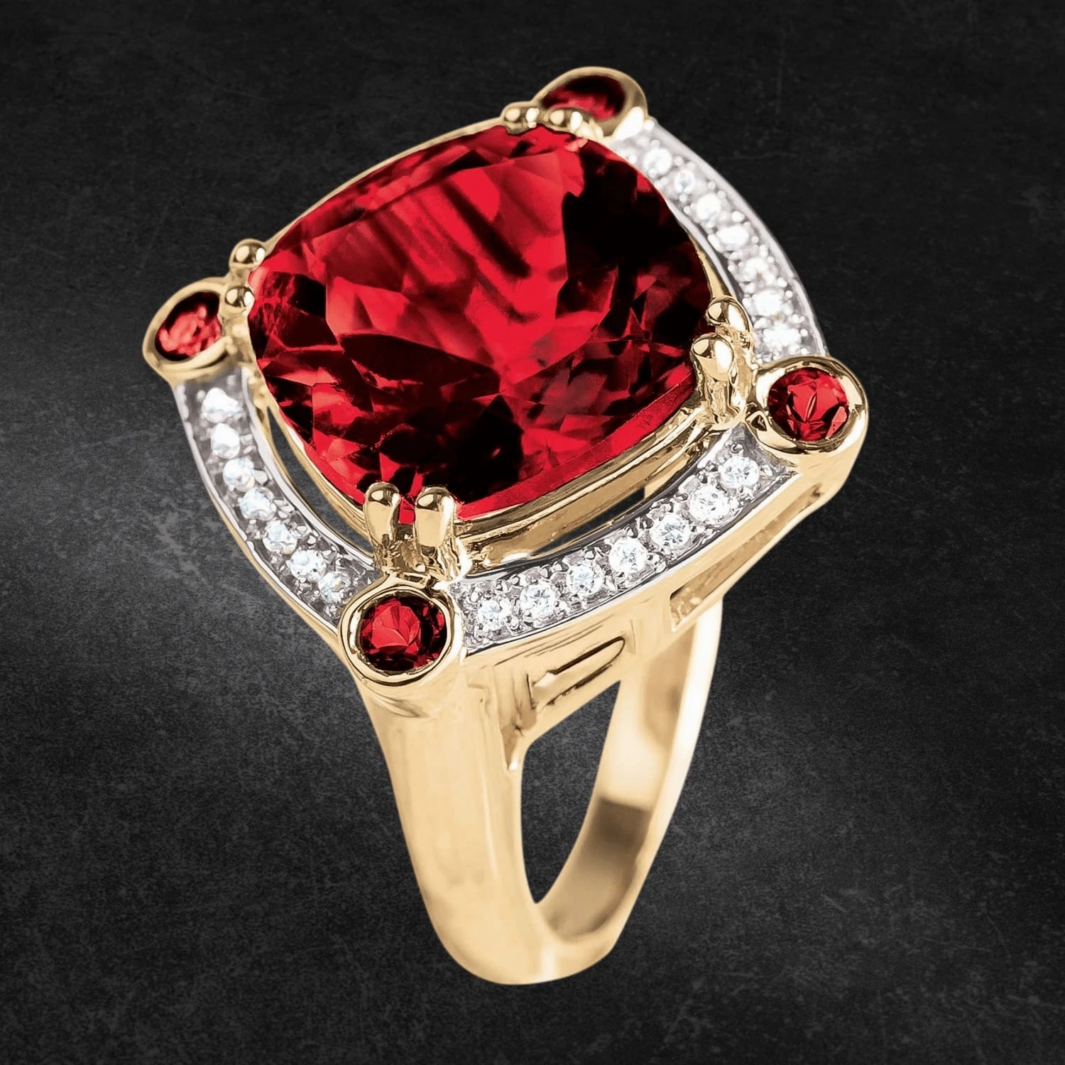 Everlasting Garnet Ring