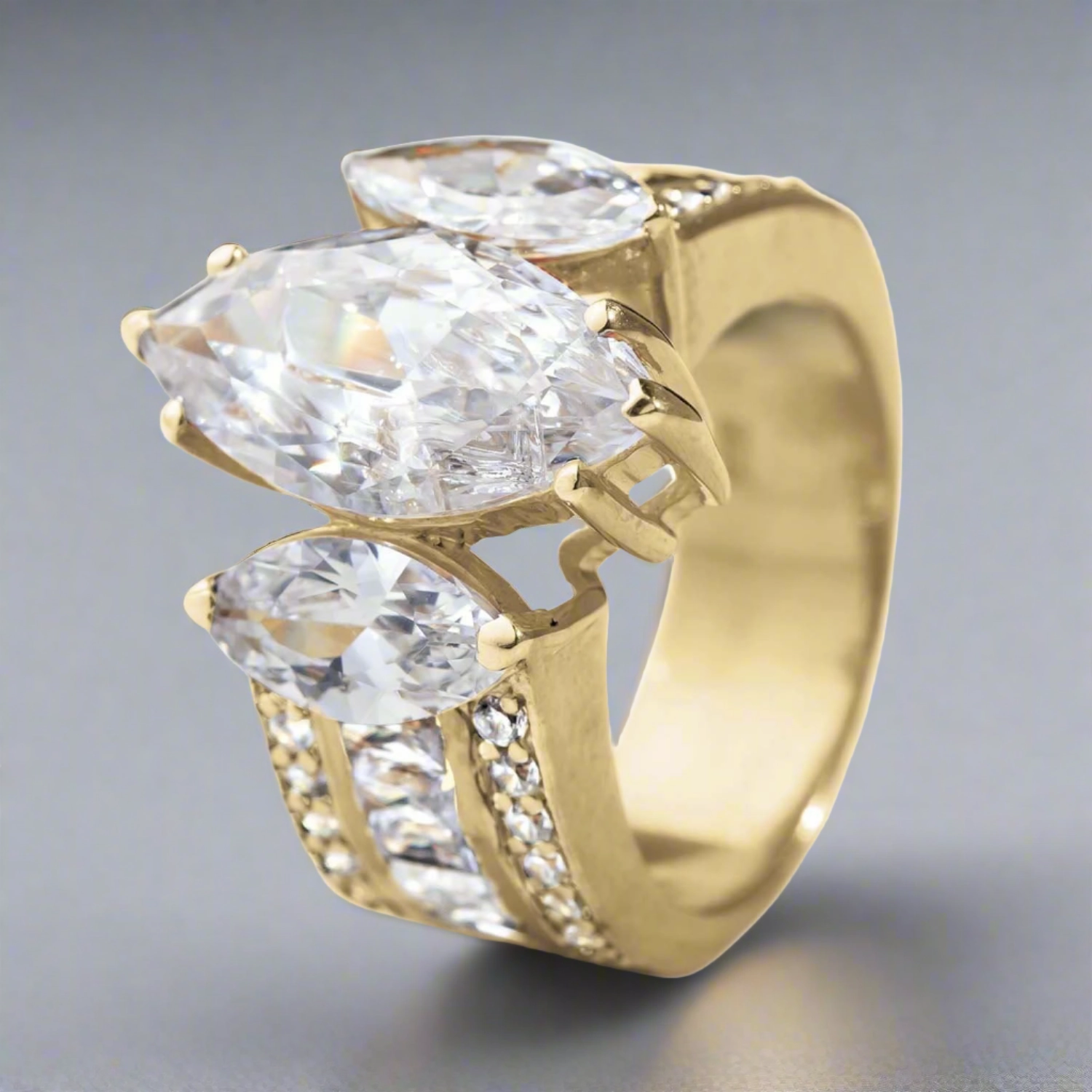 Marquise Trilogy Ring Gold