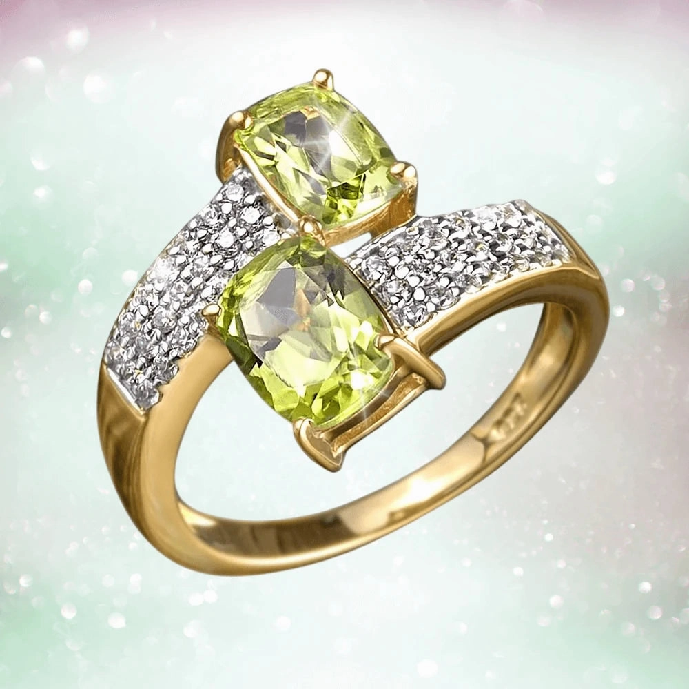 Peridot Hug Ring