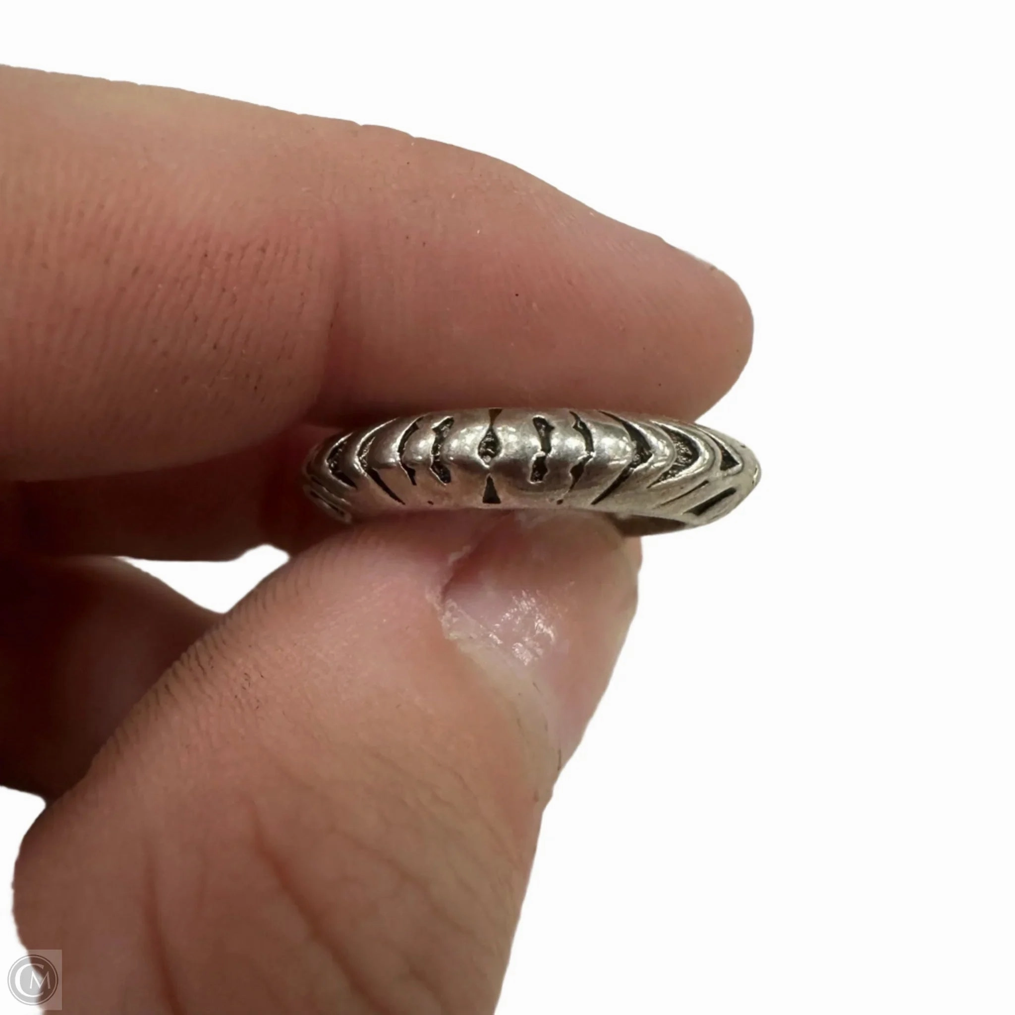 Ring Band By Clothes Mentor, Size: 4