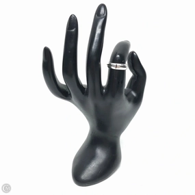 Ring Sterling Silver By Clothes Mentor Size: 6