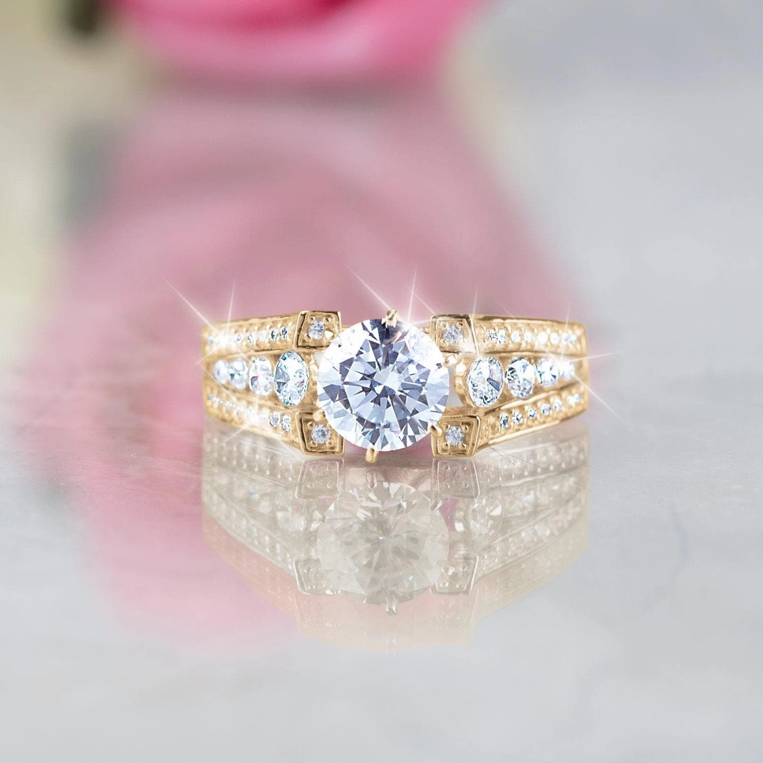 Wonderland Ladies Ring
